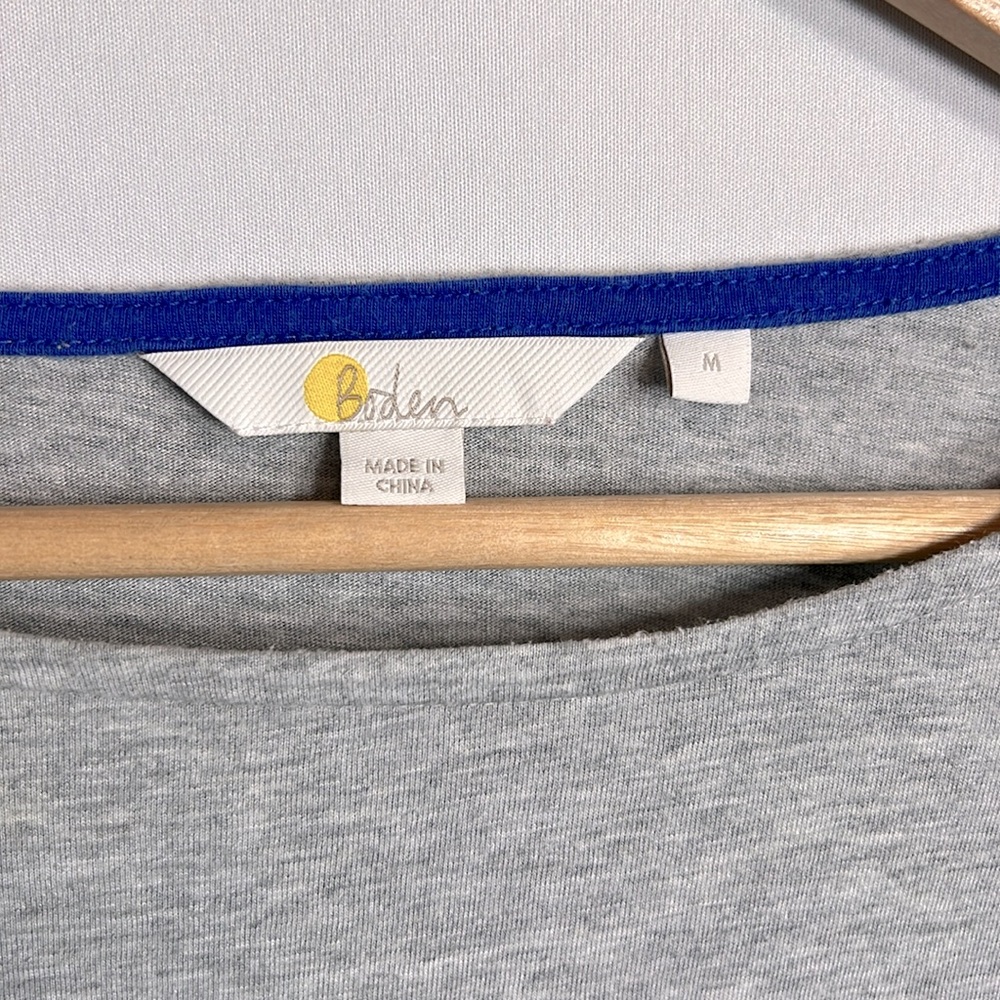 Boden Boatneck Gray Sweater with Rainbow Cuffs size M - Picture 2 of 6
